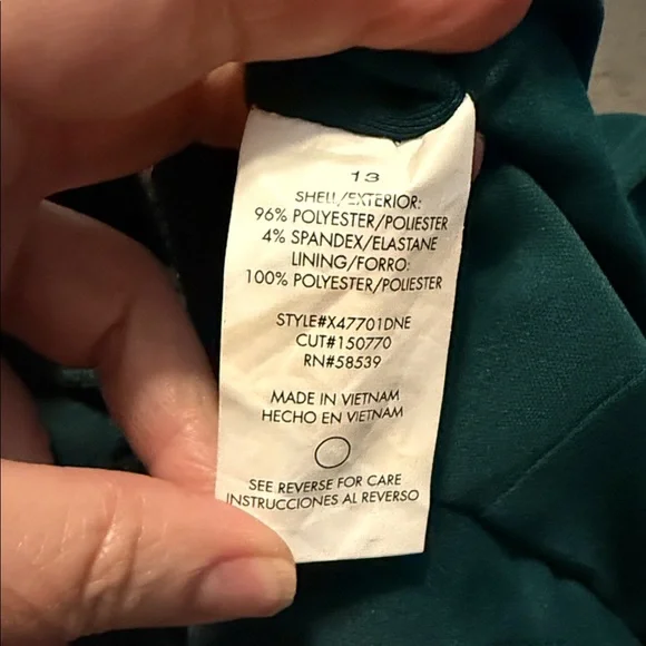 Elegant Green Strapless Dress with Silver Accents at midriff - Picture 10 of 12